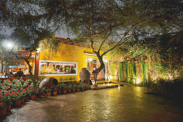 Jantar no restaurante Huaca Pucllana