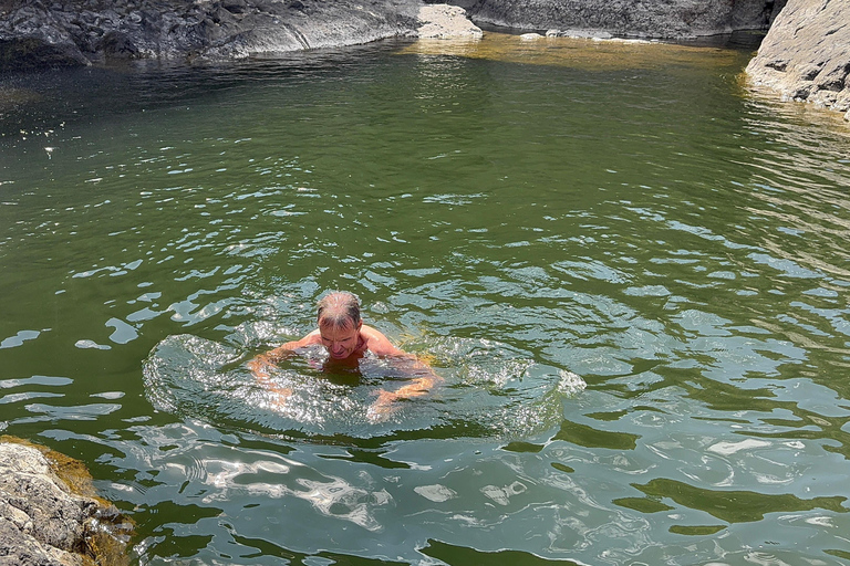 Addis Ababa: Wenchi Crater Lake Tour with Local Market