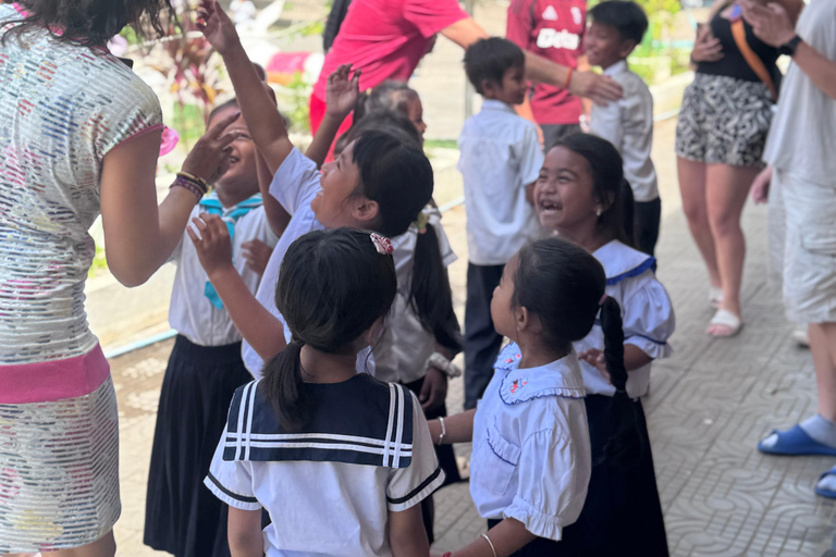 Phnom Penh: Silk Island School Visit with Activities