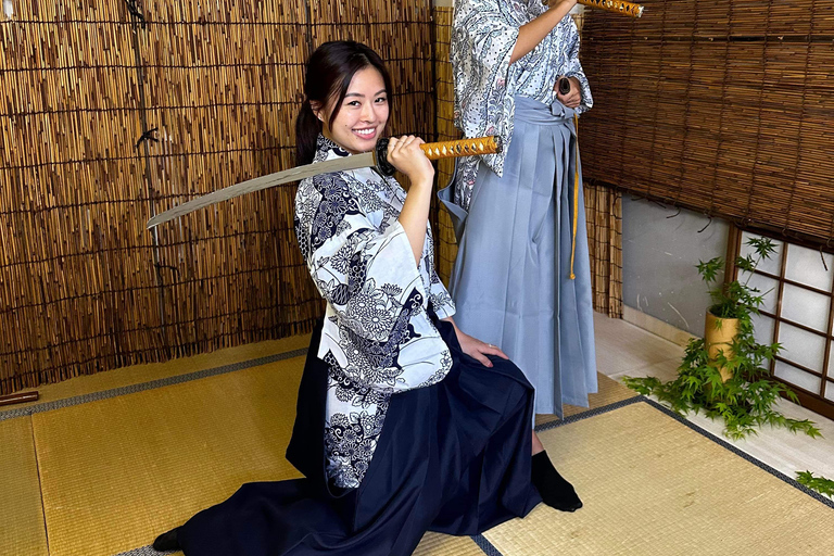 Matsumoto : Combat à l&#039;épée de samouraï, château et illumination