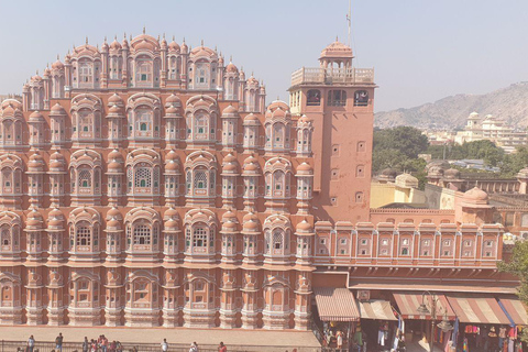 Tour panoramico privato di Jaipur in auto + guida