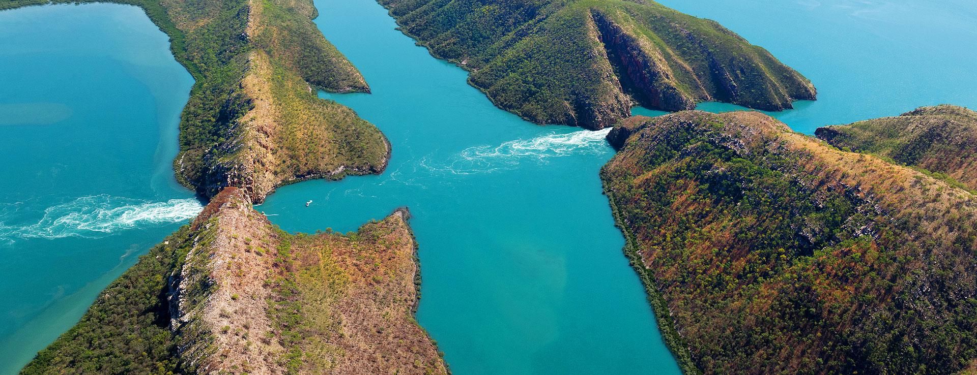 Broome: Cygnet Bay Scenic Flight & Attraction Tour