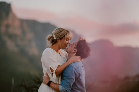 Cape Town: Golden Hour Photo Shoot with a Local Photographer