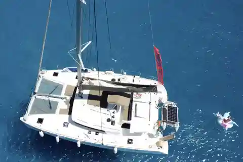 Heraklion: Dia Catamaran Tour, Lunch, Open Bar & Snorkeling