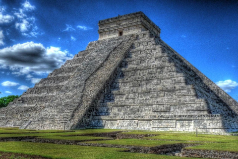 Cancun : Visite de Chichen Itza, Valladolid et Cenote avec déjeunerVisite de Chichen Itza depuis Riviera Maya, Puerto Aventuras, Tulum