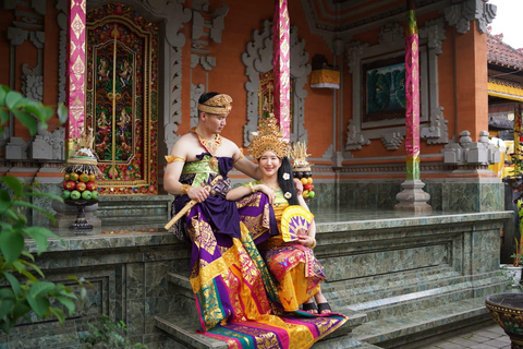 Ubud: Balinesisches Kostüm-Fotoshooting mit Make-upAbholung in Ubud