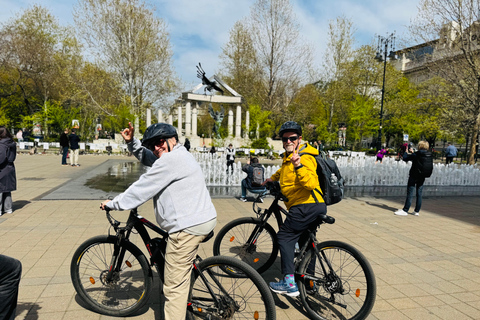 Budapest: Complete E-Bike Tour of Buda & Pest Highlights