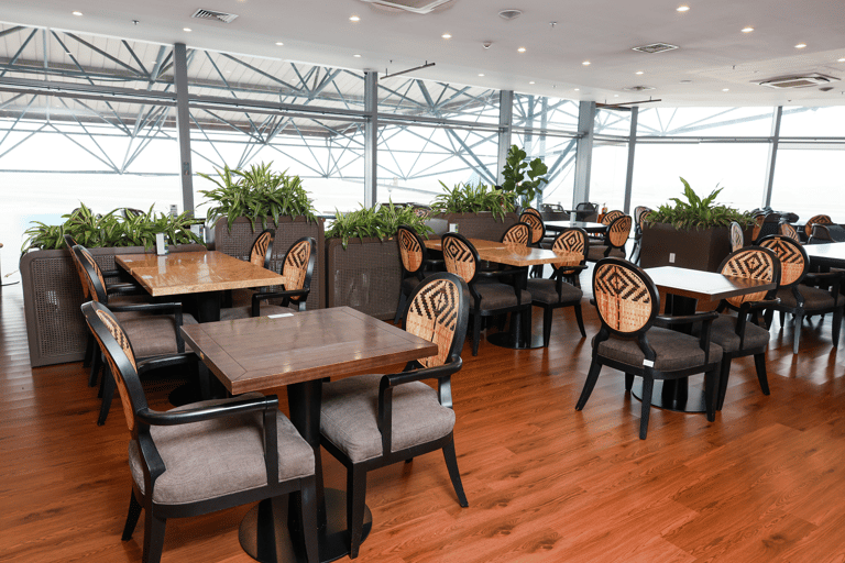 Hanoi: Międzynarodowe lotnisko Noi Bai Dostęp do saloniku SH Premium LoungeOdloty międzynarodowe T2: Salonik SH Premium Lounge Ha Noi