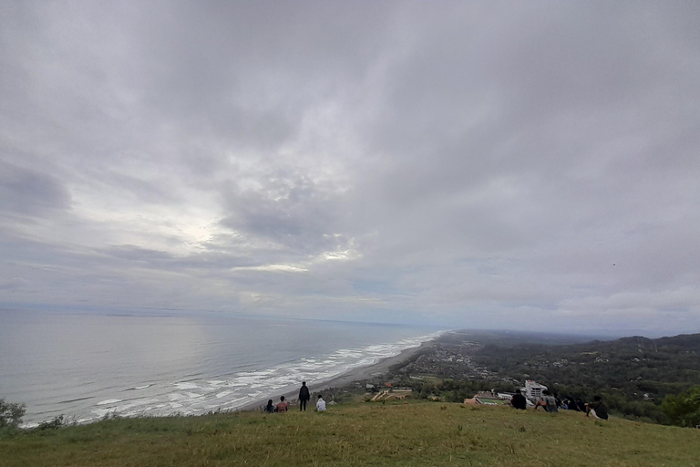 Yogyakarta: Palazzo Reale, spiaggia di Timang e tour al tramonto