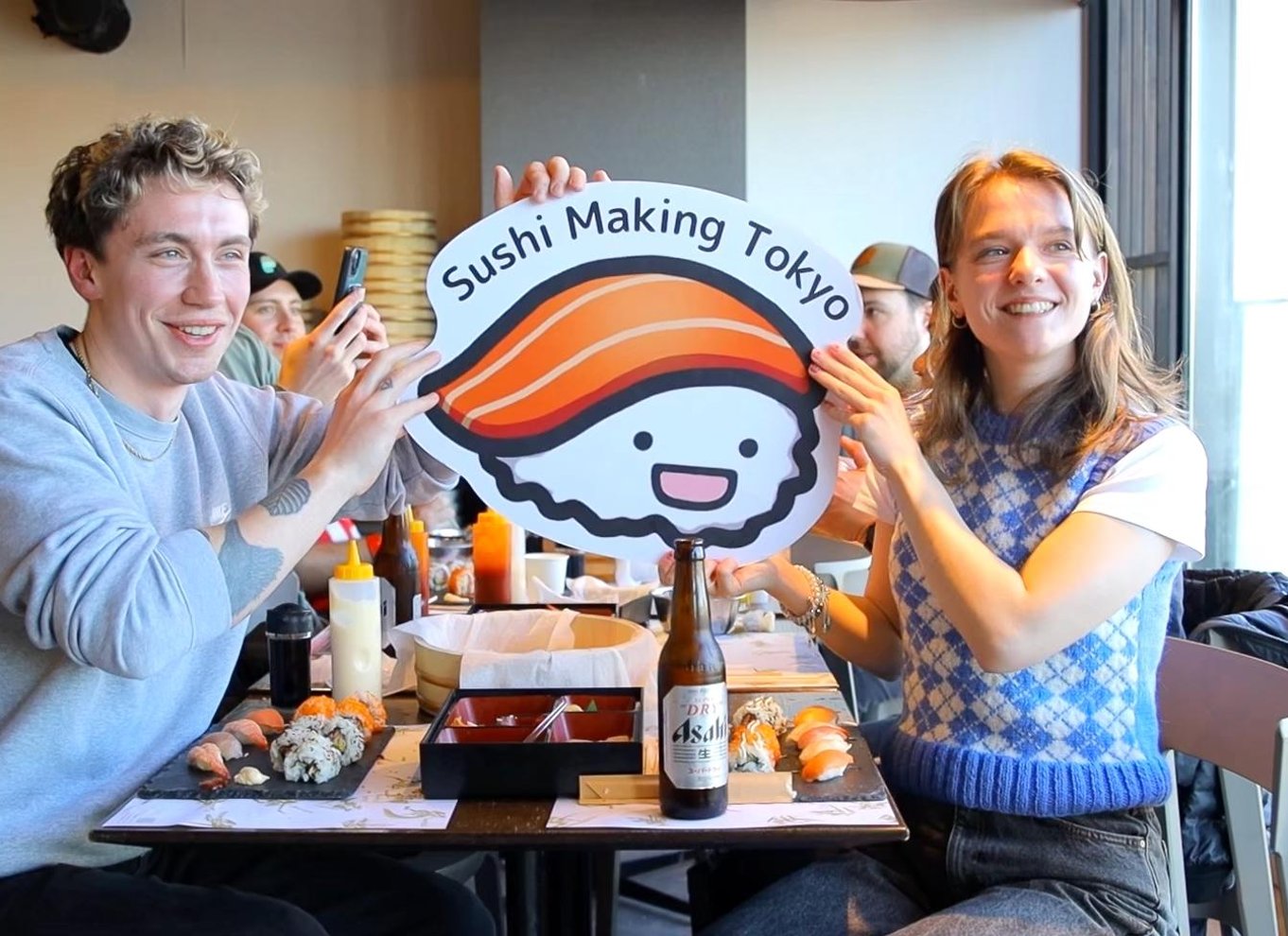 Tokyo: Kursus i rulning og tilberedning af autentisk sushi i Asakusa