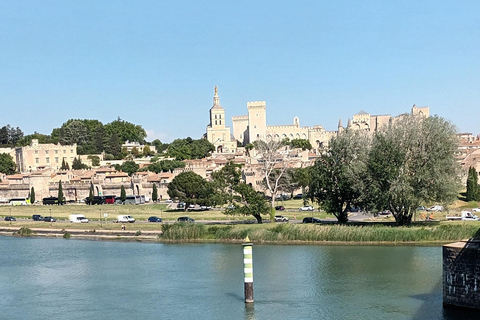 Avignon and Villeneuve Les Avignon: Electric bike tours VISIT AVIGNON, VILLENEUVE LES AVIGNON: MEDIAN PACKAGE 1 WITH RESTAURANT