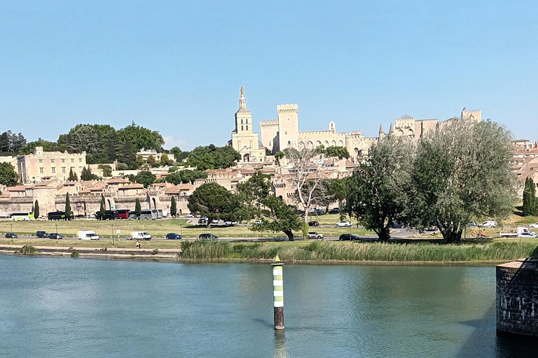 Avignon and Villeneuve Les Avignon: Electric bike tours VISIT AVIGNON, VILLENEUVE LES AVIGNON: MEDIAN PACKAGE 1 WITH RESTAURANT