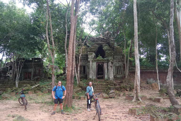 Indiana Jones: Guided Jungle Trails and Temples Bike Tour