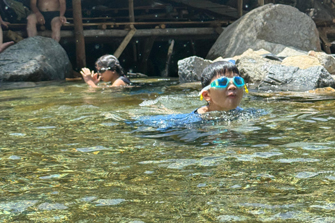 Santuario de My Son y Senderismo de Montaña - PeregrinaciónMi hijo Santuario Viaje de madrugada