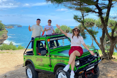 Yogyakarta: Timang Beach Adventure and Slili Beach Tour