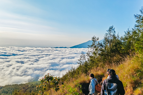 Bali: Guidad soluppgångsvandring på Mount Batur med frukost