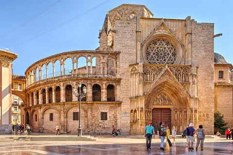 Walking Tour in Valencia