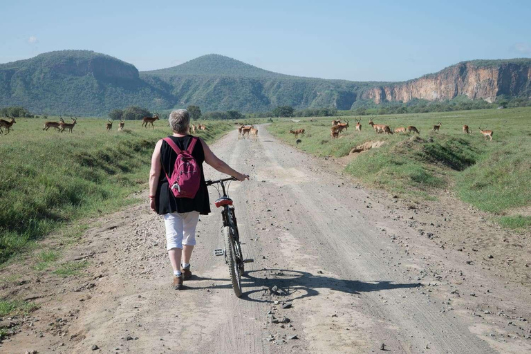 Nairobi:5Days Maasai Mara,Lake Nakuru &Naivasha Group Safari Accomodation Upgrade