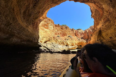 Lagos: Båttur i soluppgången i Benagil-grottan