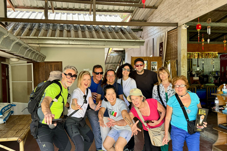 Chiang Rai: Explore Top 7 Attractions + FREE Lunch Buffet