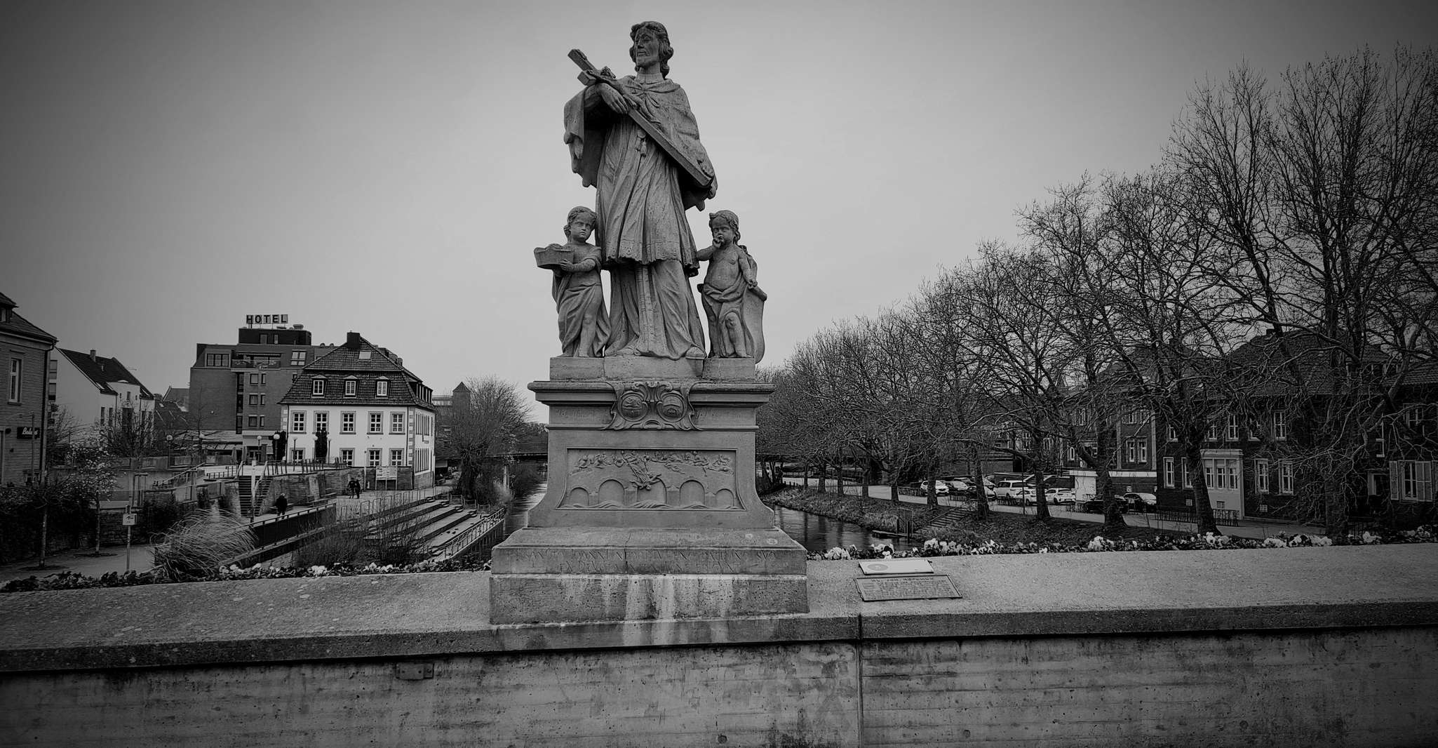 Haunted Rheine Outdoor Escape Game, Vind de geesten - Hizvo