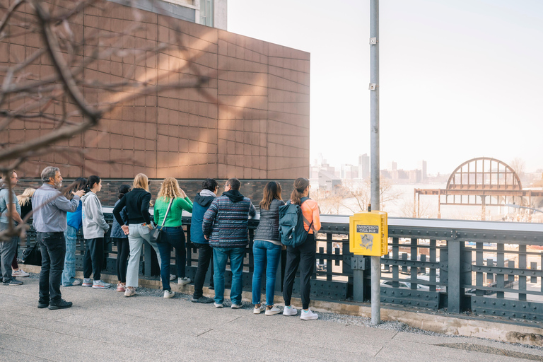 NYC: Chelsea Market & High Line Food & Culture Walking Tour