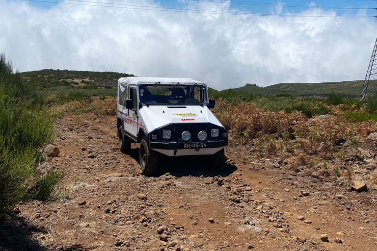 Madère : Lever de soleil sur le Pico do ArrieiroTour du Pico do Arrieiro au lever du soleil