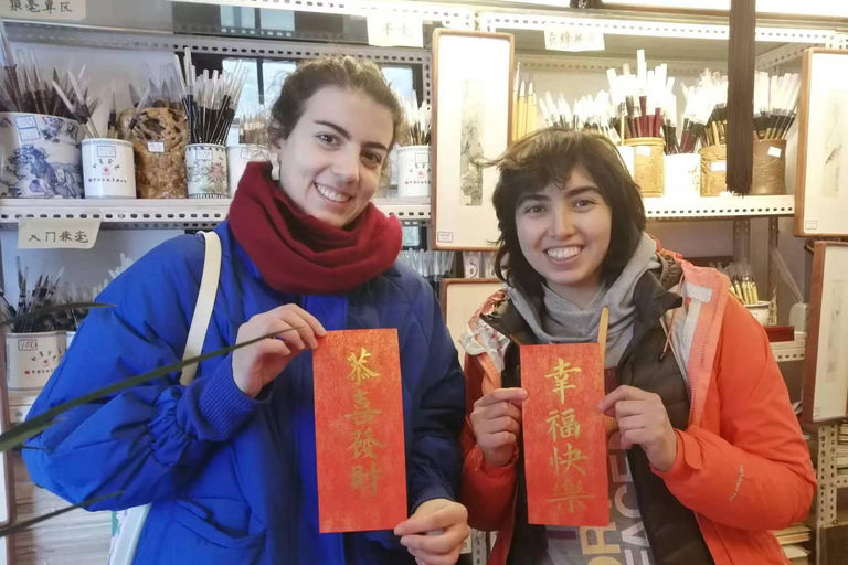 Shanghai Calligraphy Workshop & Tour in Qibao Ancient Town