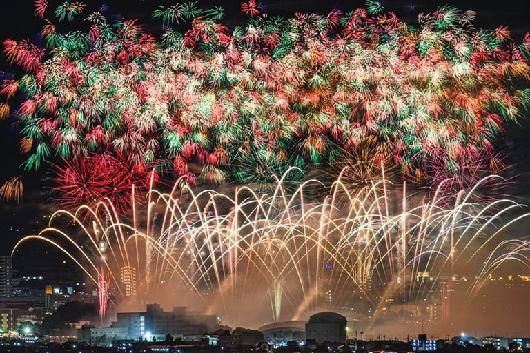Oyama Fireworks Festival 2026: Day Trip from Tokyo 13:00-14:00 Pick up From Hotel