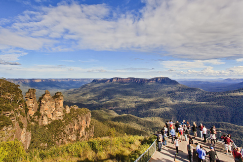 Sydney: Blue Mountains Tour with Scenic World & Sydney Zoo Join In Small Group Tour (Group of 14)