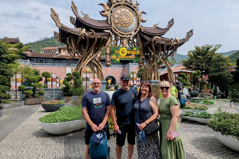 Ba Na Hills: Golden Hand Bridge Early Morning Tour- Private