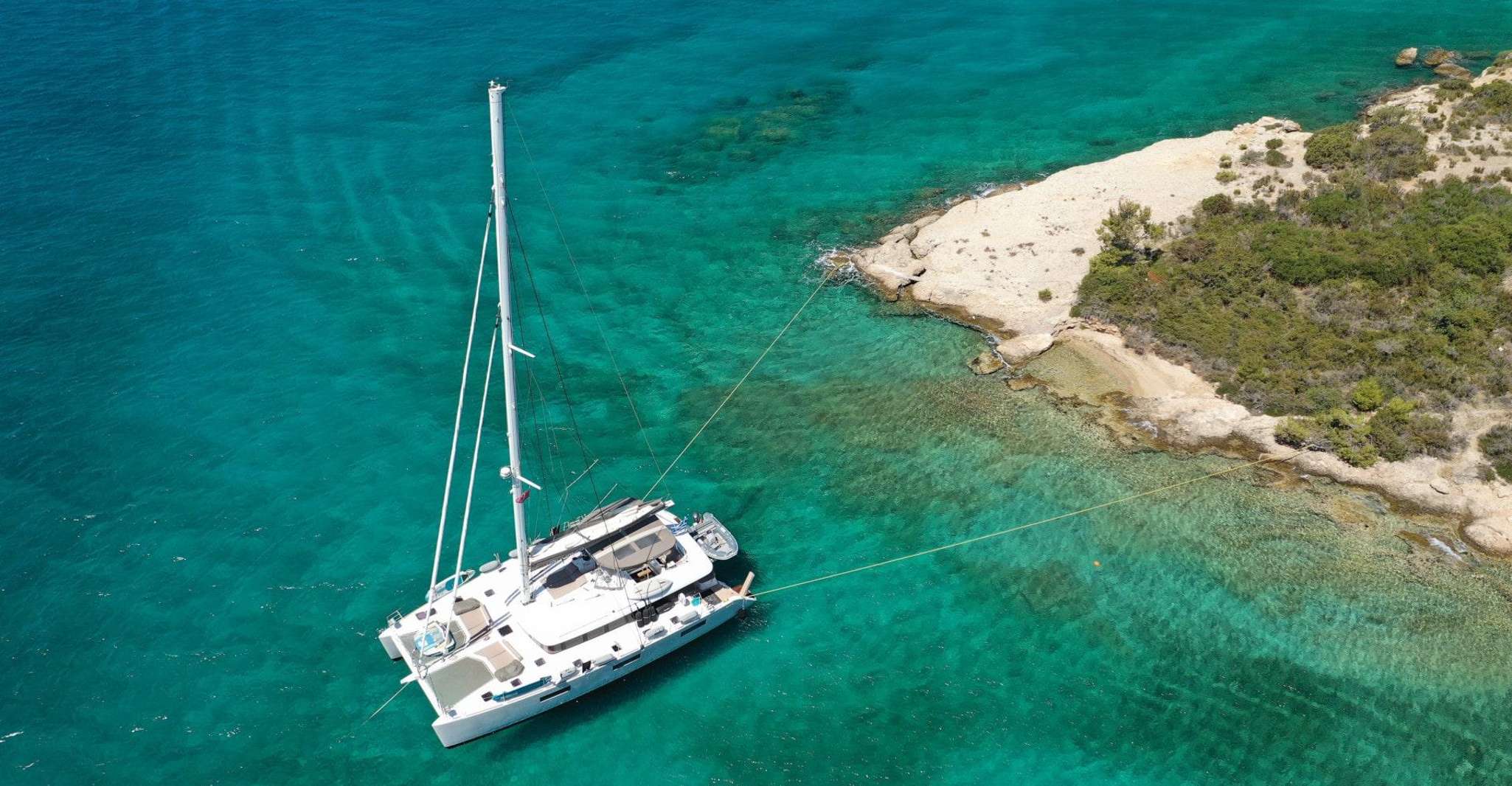 Catamarã com visita à ilha paradisíaca do Dragão - Hizvo