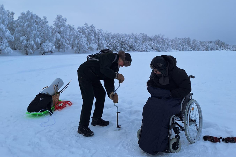 Rovaniemi: Ice Fishing Trip with Guide