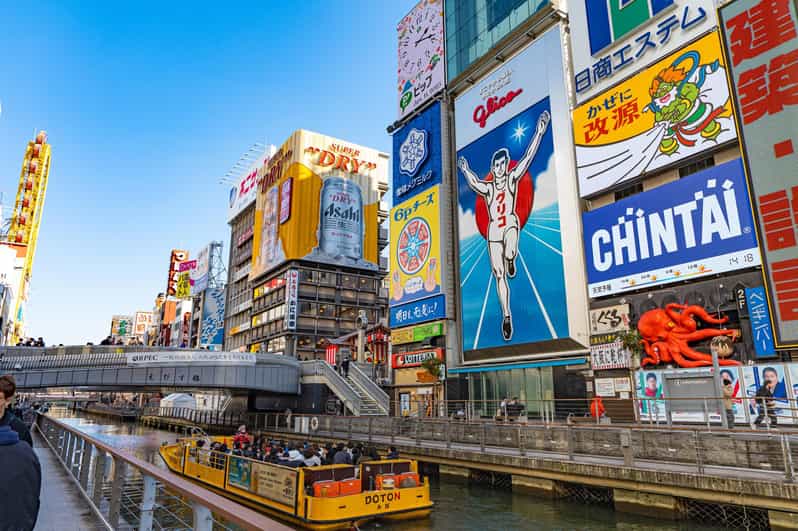 Osaka: Iconic Landmarks and Culinary Gems Private Tour