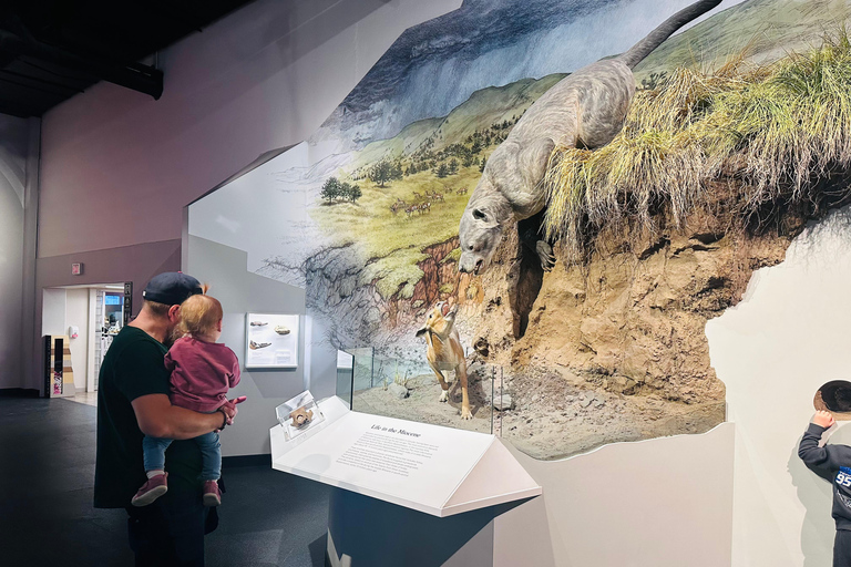 Badlands Tour: Drumheller with Museum, Hoodoos & Dinosaurs Booking Option for Summer 2026