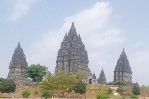 SUNRISE AT VIEWPOINT, BOROBUDUR & PRAMBANAN