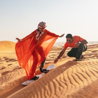 Dubai: Rote-Dünen-Wüstensafari & Al Khayma Camp mit 3 Küchen