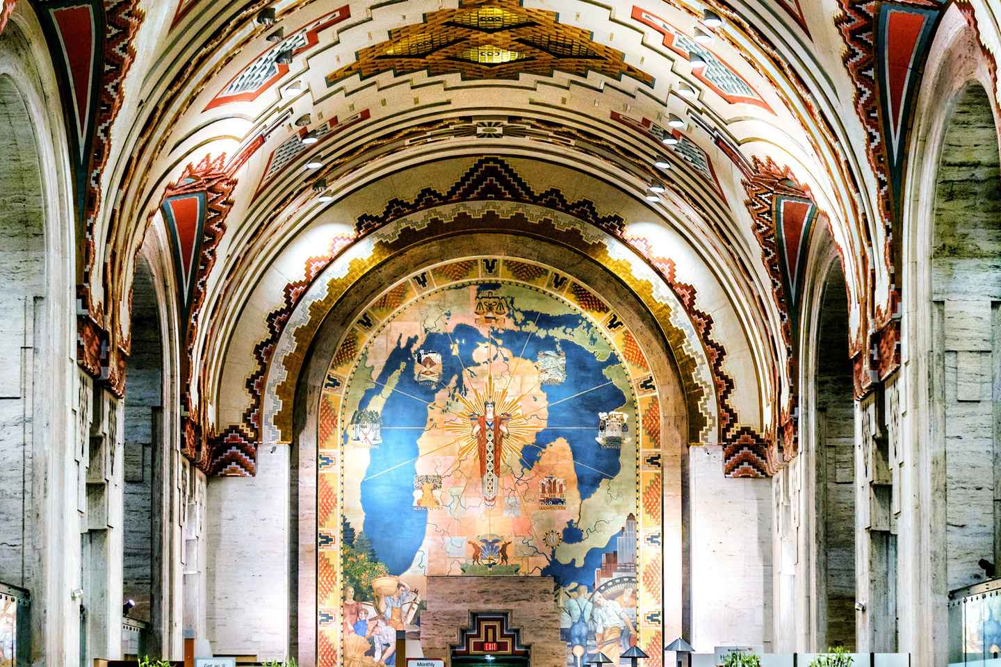 Explore Downtown Detroit Walking Tour: Architecture+History - Explore Downtown Detroit Walking Tour: Architecture+History