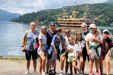 Hakone: Day Tour to View Mt Fuji & Wooden Culture Experience