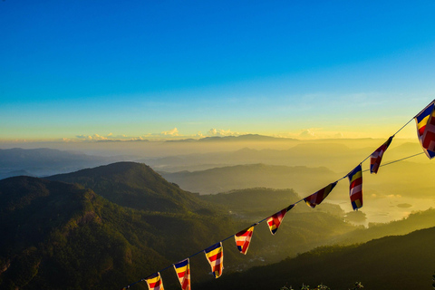 Kandy: Adam's Peak Guided Hike with Snacks and Pickup Nuwaraeliya: Adam's Peak Guided Hike with Snacks and Pickup