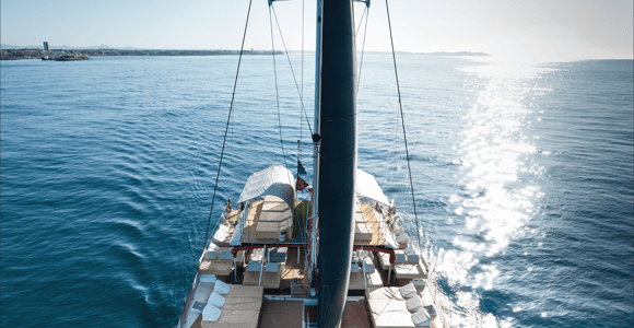 Cambrils: Catamaran Cruise with Swim Stop & One Drink