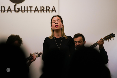 Oporto: show de fado con vino tradicional