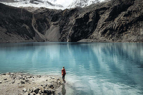 Aventura na lagoa 69: Excursão imperdível a partir de Huaraz