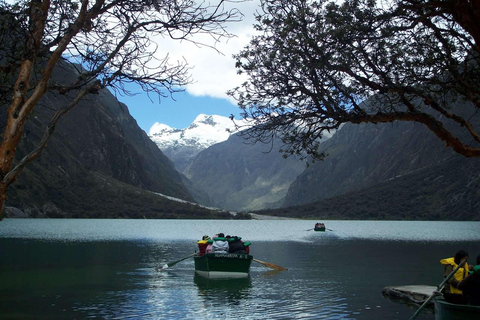 Huaraz : Excursion to Llanganuco Lake