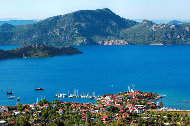 From Icmeler: Turkish Aegean Coast Boat Trip with Lunch