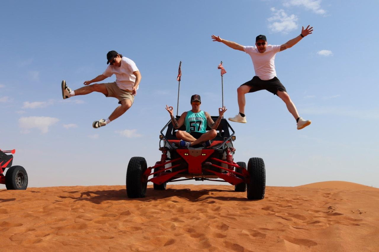 3000cc duinbuggyrit met zandboarden - Rode duinenDuin Buggy Avontuur +Zandboarden - Dubai Rode Duinen