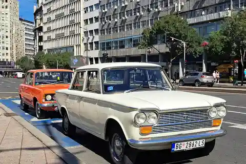 From Belgrade: Sremski Karlovci and Novi Sad with retro car