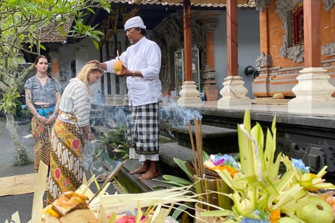 Ubud: Purification, Palm Reading Trauma Healing & Open Cakra