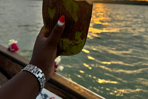 Mombasa: City Tour and Evening Dhow Cruise with Pickup