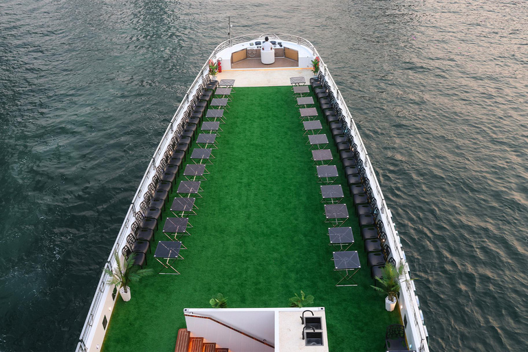 Abu Dhabi: Yas Marina Bay Megayacht Dinner Cruise & Buffet Yas Marina Megayacht Dinner Cruise with Buffet + soft drinks